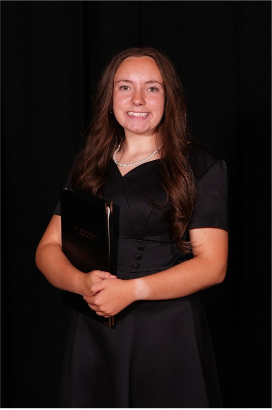 Kyleigh Habegger senior portrait